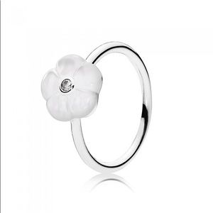 Pandora Luminous Flower Ring - White & Silver